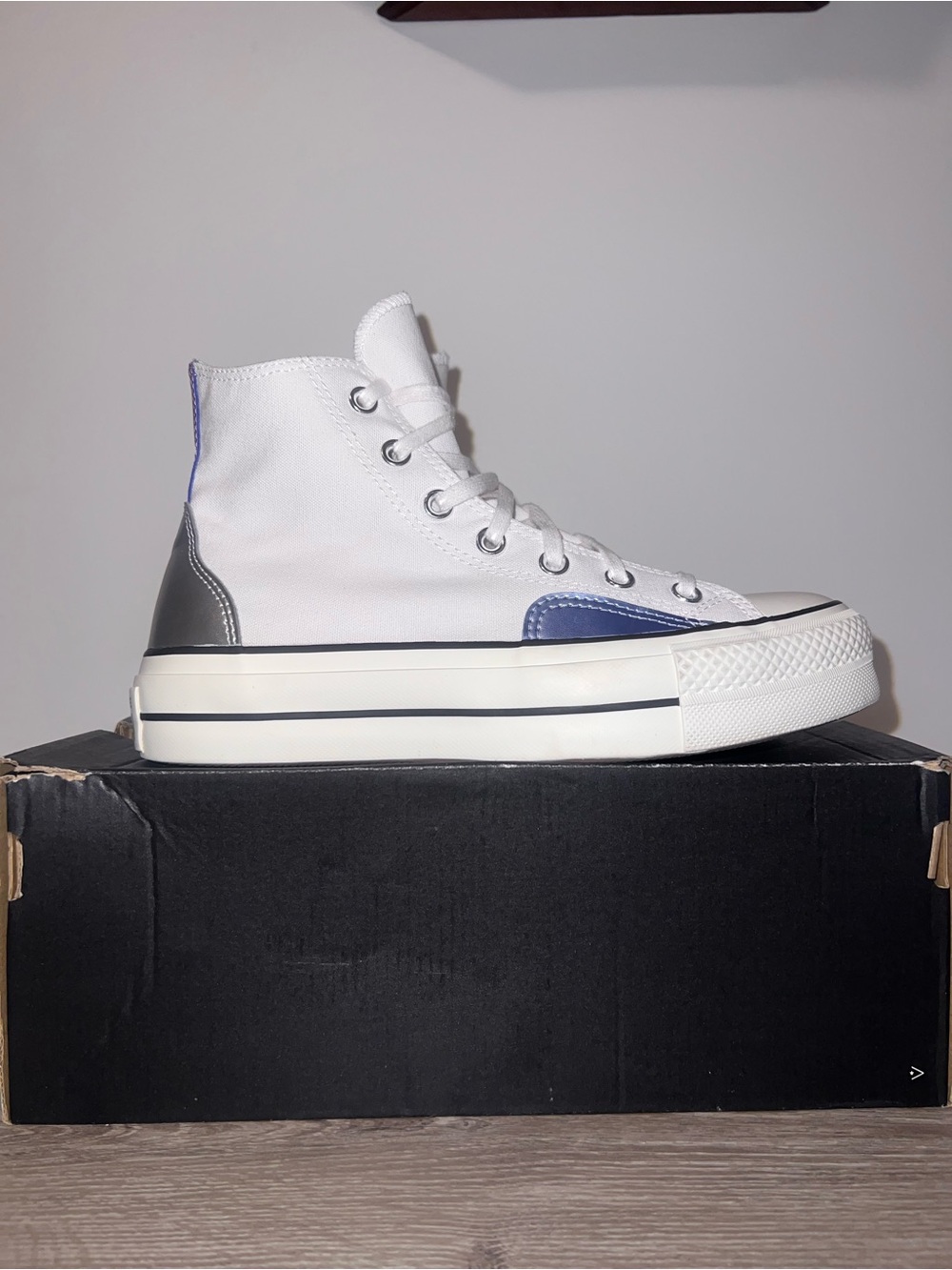 Converse White High-Top Sneakers - Picture 2 of 8